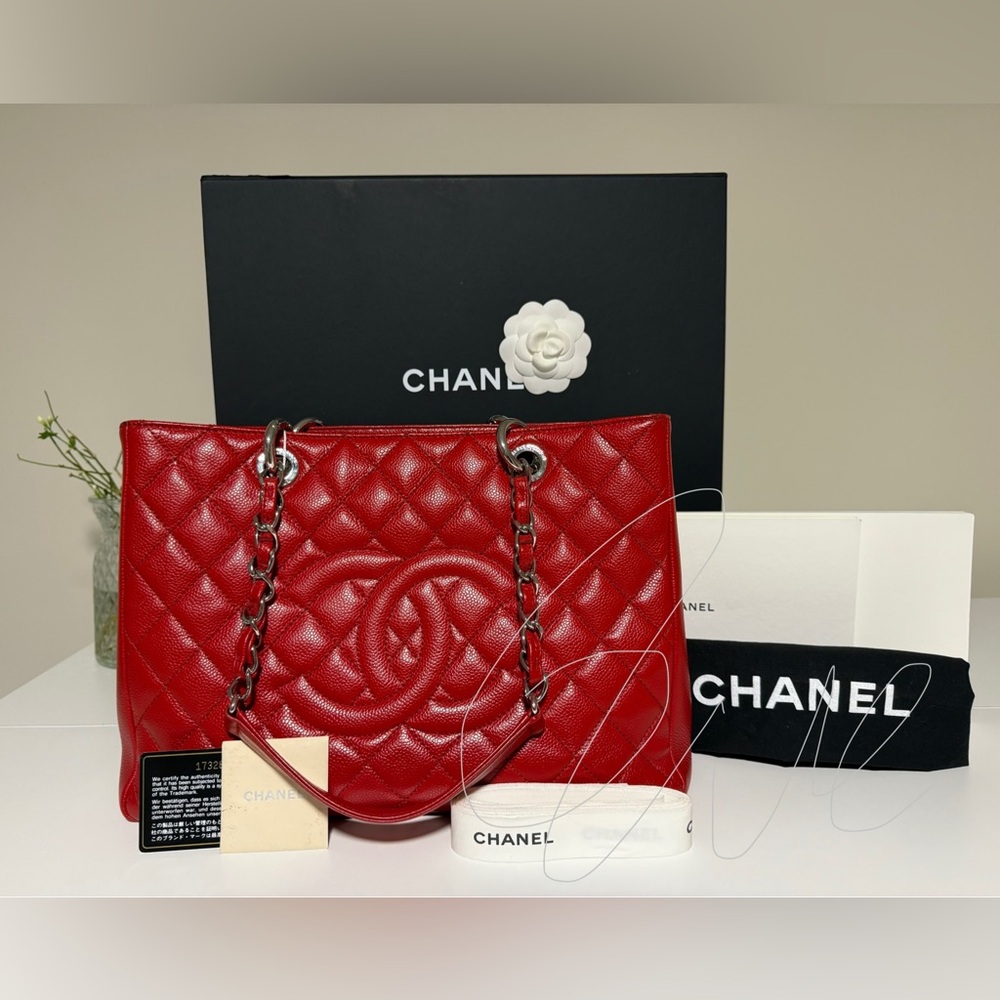 CHANEL Quilted Caviar Grand Shopping Tote - GST Silver Hardware